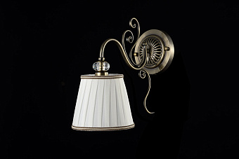 Светильник настенный Maytoni Vintage ARM420-01-R 40Вт E14