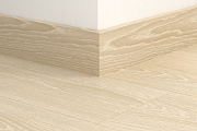 Плинтус Quick-Step 2400х77х14мм Дуб морозный бежевый QSPSKR05799