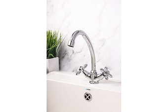 Смеситель для кухни Maxonor MN4927 поворотный излив хром