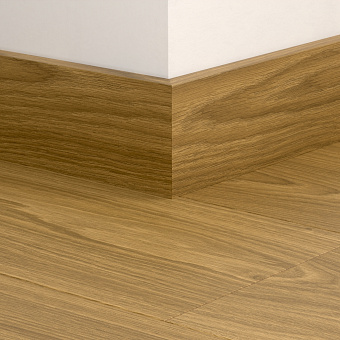 Плинтус Quick-Step 2400х77х14мм Дуб термо натуральный QSPSKR05796