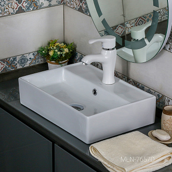 Раковина накладная MELANA 7657D-805 50х35см