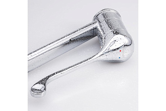 Смеситель для кухни Maxonor MN4254 поворотный излив хром