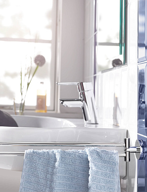 Полотенцедержатель GROHE Essentials 40371001 хром 6,1см