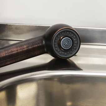 Смеситель для кухни WASSERKRAFT A8247 выдвижной излив тёмная бронза