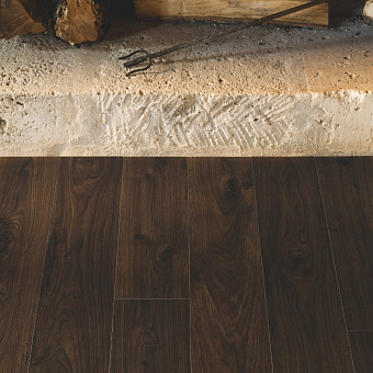 Ламинат Quick-Step Perspective Hydro Доска дуба белого затемненная PER1496 1380х156х9мм 32 класс 1,507кв.м