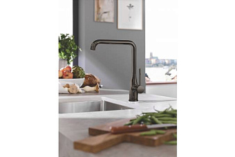 Смеситель для кухни GROHE Essence New 30269A00 высокий излив чёрный