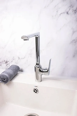 Смеситель для кухни Maxonor MN4073 поворотный излив хром