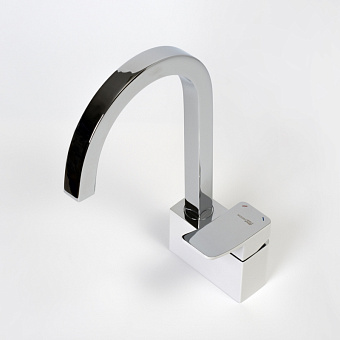 Смеситель для кухни WASSERKRAFT Aller 1067W поворотный излив белый/хром