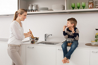 Смеситель для кухни GROHE Eurosmart 33281002 поворотный излив хром