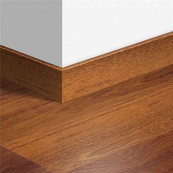 Плинтус Quick-Step 2400х77х14мм Доска мербау QSPSKR00996