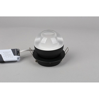 Светильник точечный встраиваемый Omnilux Mantova OML-103019-08 8Вт LED