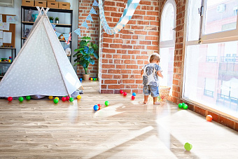 Виниловый ламинат CronaFloor Дуб Ампир 336083 1200х180х3,5мм 43 класс 2,16кв.м