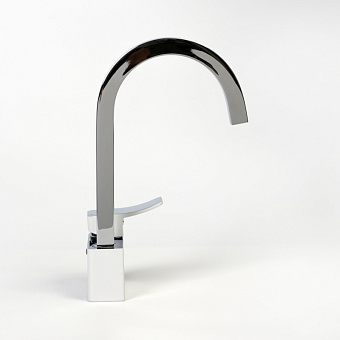 Смеситель для кухни WASSERKRAFT Aller 1067W поворотный излив белый/хром