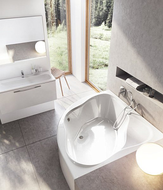 Ванна акриловая RAVAK NEW DAY C651000000 140х140см угловая