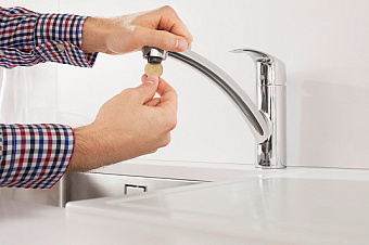Смеситель для кухни GROHE Eurosmart 33281002 поворотный излив хром