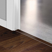 Порог Quick-Step 2150х48х13мм Доска дуба белого затемненная QSINCP01496