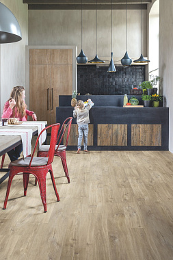 Виниловый ламинат Quick-Step Дуб каньон светло-коричневый пилёный BAGP40031 1256х194х2,5мм 33 класс 3,655кв.м