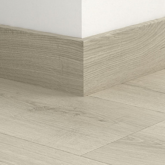 Плинтус Quick-Step 2400х77х14мм Дуб пепельный серый QSPSKR05786