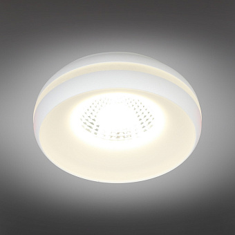 Светильник точечный встраиваемый Omnilux Genova OML-102809-06 6Вт LED