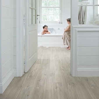 Виниловый ламинат Quick-Step Дуб каньон серый AVSP40030 1251х189х5мм 33 класс 2,128кв.м