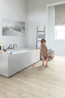 Виниловый ламинат Quick-Step ДУБ КАНЬОН БЕЖЕВЫЙ BACP40038 1251х187х4,5мм 33 класс 2,105кв.м