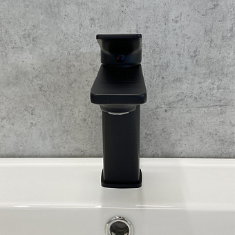 Смеситель для раковины Comforty FC071A-CMT чёрный