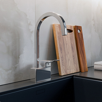 Смеситель для кухни WASSERKRAFT Aller 1067 поворотный излив хром