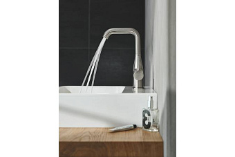 Смеситель для раковины GROHE Essence New 32628DC1 сталь