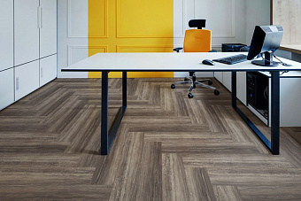 Виниловый ламинат FloorFactor BRUSHED SMOKE OAK HB.17 675х135х5мм 34 класс 2,187кв.м