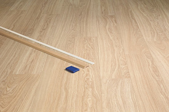 Порог Quick-Step 2150х48х13мм Бетон Лофт QSINCP04508