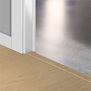 Порог Quick-Step 2150х48х13мм Дуб бежевый лакированный QSINCP04750