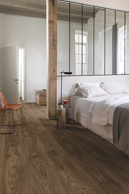 Виниловый ламинат Quick-Step Дуб коттедж темно-коричневый BAGP40027 1256х194х2,5мм 33 класс 3,655кв.м