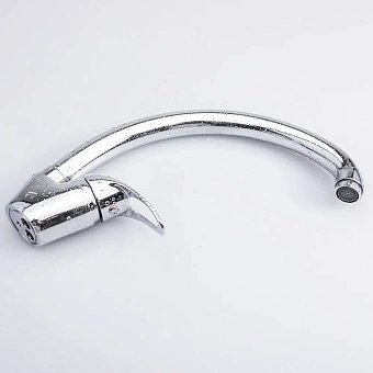 Смеситель для кухни Maxonor MN4115 поворотный излив хром