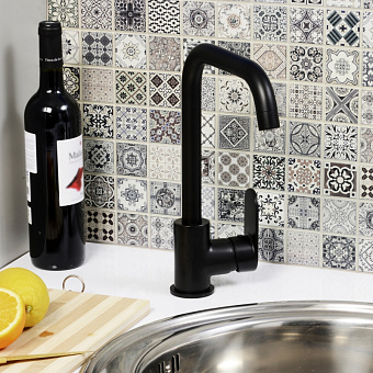 Смеситель для кухни WASSERKRAFT Elbe 7400 7407 поворотный излив чёрный