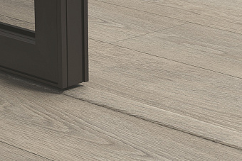 Порог Quick-Step 2150х48х13мм Доска Дуба Светло-серого Старинного QSINCP01405