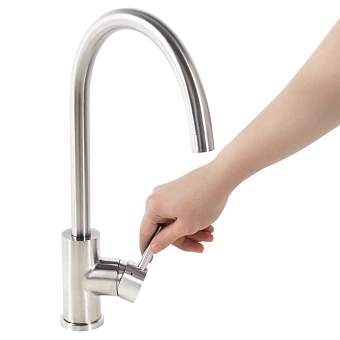 Смеситель для кухни IDDIS Kitchen Line K05STJ0i05 поворотный излив сталь