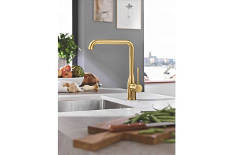 Смеситель для кухни GROHE Essence New 30269GN0 высокий излив золото