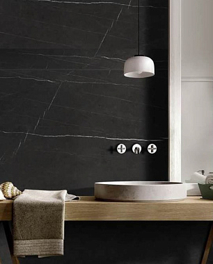 Плинтус ESTIMA Vision Skirting/VS03_NS/7x60 чёрный 7х60см 0,042кв.м.