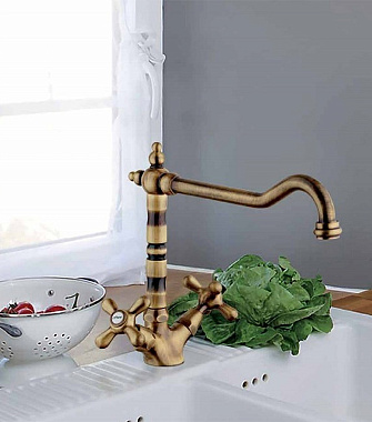 Смеситель для кухни Paini Liberty 17F3570BKM поворотный излив старая бронза