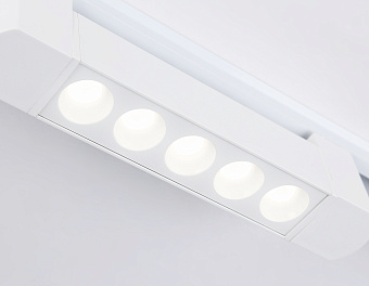 Трековый светильник Ambrella Track System GL6700 10Вт LED белый для однофазного трека