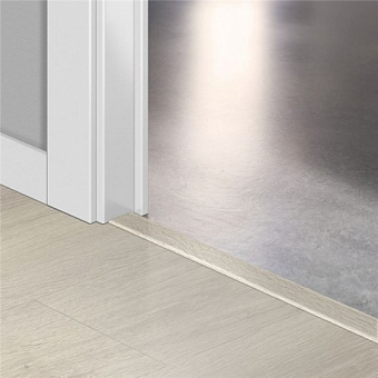 Порог Quick-Step 2000х45х8мм Дуб Морской Светлый QSVINCP40079