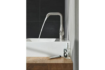 Смеситель для раковины GROHE Essence New 32628DC1 сталь