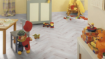 Ламинат KRONOTEX HERRINGBONE Дуб Бордо D3516 665х133х8мм 32 класс 1,238кв.м