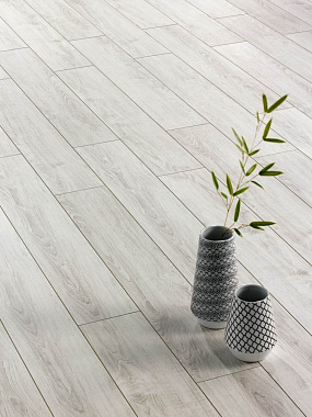 Ламинат Alsafloor Solid Medium Дуб Полярный SM627 1286х122х12мм 33 класс 0,94кв.м