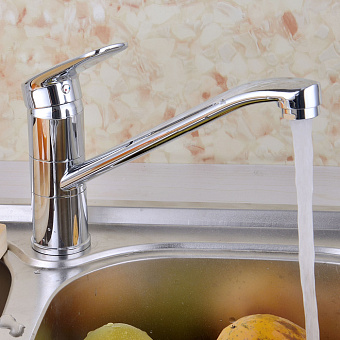 Смеситель для кухни IDDIS Male MALSB00i05 поворотный излив хром