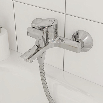 Смеситель для ванны MILARDO Amplex AMPSB02M02 хром глянец