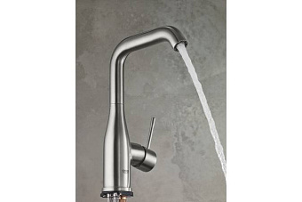 Смеситель для раковины GROHE Essence New 32628DC1 сталь