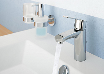 Смеситель для раковины GROHE Eurostyle Cosmopolitan 23037002 хром