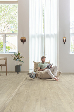 Виниловый ламинат Quick-Step Дуб бархатный бежевый BAGP40158 1256х194х2,5мм 33 класс 3,655кв.м