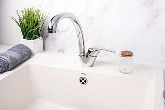 Смеситель для кухни Maxonor MN4116 поворотный излив хром
